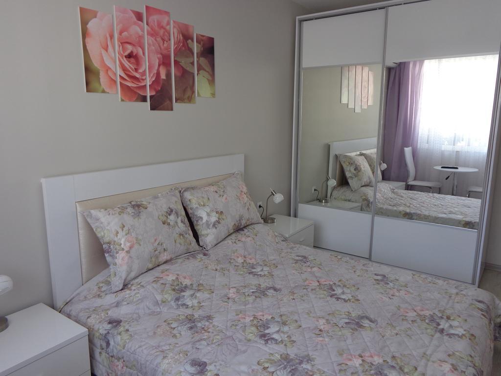 Luxury Apartment Lazur 2 Бургас Номер фото