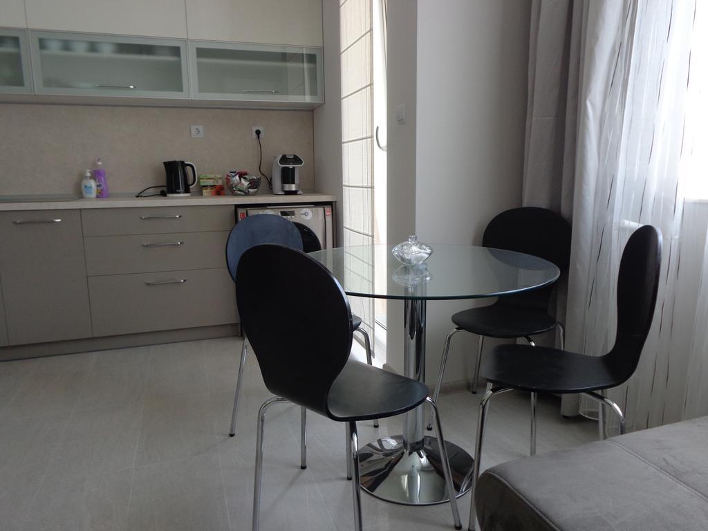 Luxury Apartment Lazur 2 Бургас Экстерьер фото